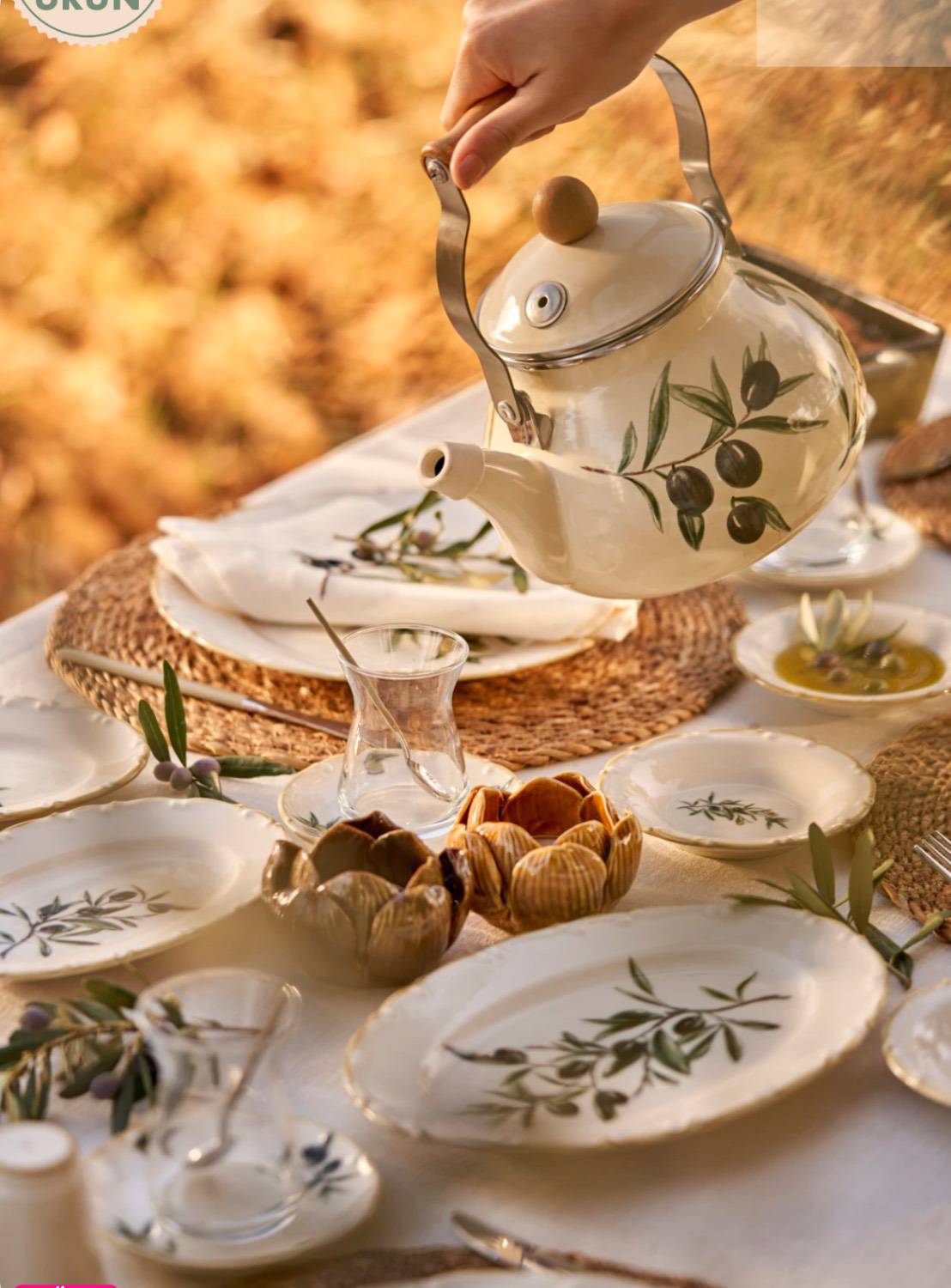 سرویس صبحانه‌خوری ۲۶ پارچه چینی از سری «Olive»