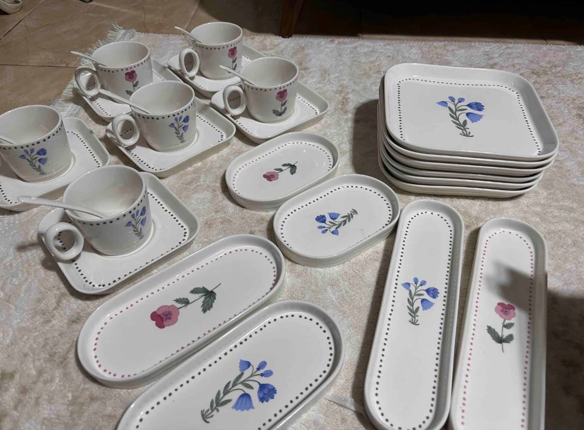 سرویس صبحانه‌خوری ۶ نفره چینی مدل ویولا